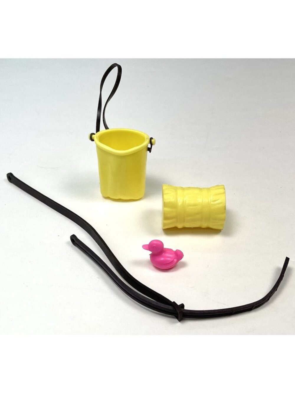 VTG 1990s MATTEL Barbie Feeding Fun Stable REPLACEMENT PARTS Hay Bucket Duck